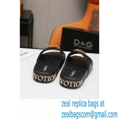 Dolce  &  Gabbana Matelasse Leather Beachwear Sliders Black with Devotion Heart 2021